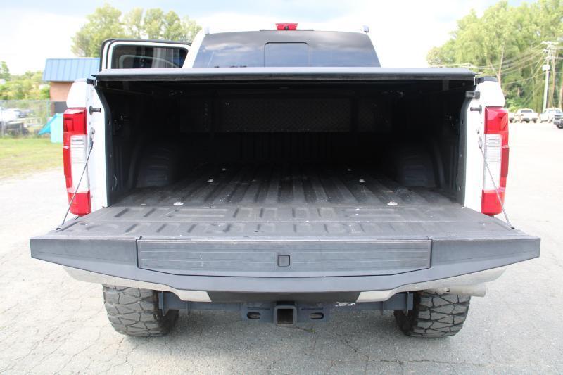 Ford F-250 SD Lariat Crew Cab 4WD 2017