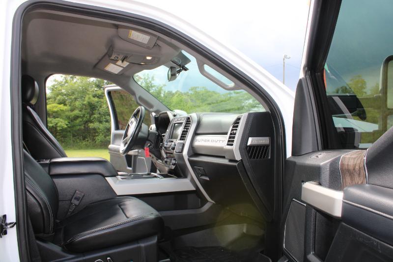 Ford F-250 SD Lariat Crew Cab 4WD 2017