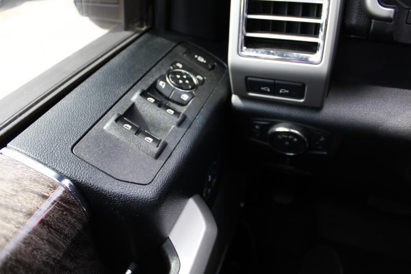 Ford F-250 SD Lariat Crew Cab 4WD 2017
