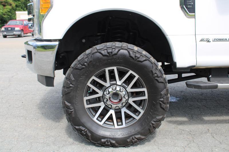 Ford F-250 SD Lariat Crew Cab 4WD 2017