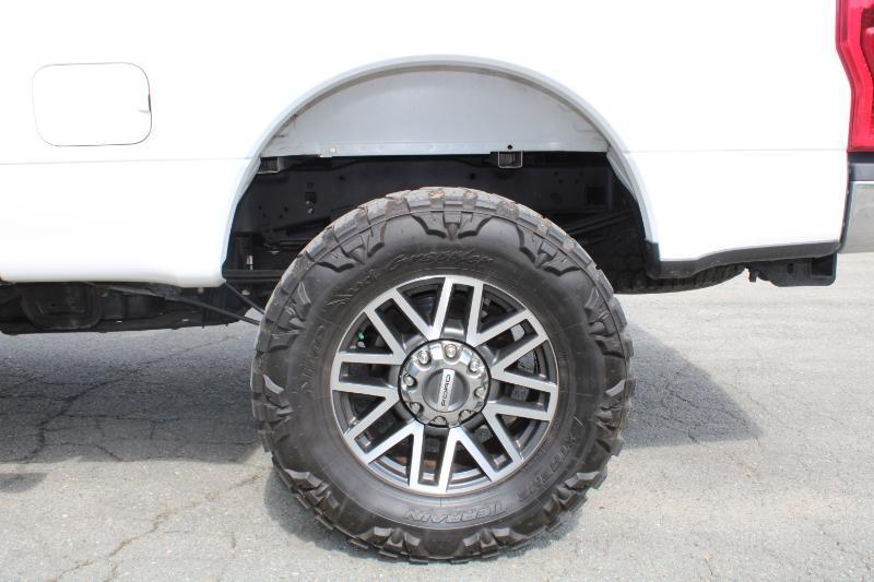 Ford F-250 SD Lariat Crew Cab 4WD 2017