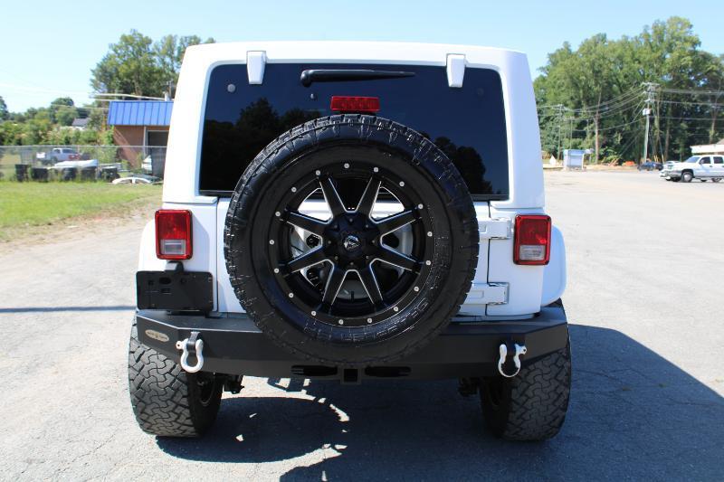Jeep Wrangler Unlimited Sahara 4WD 2012