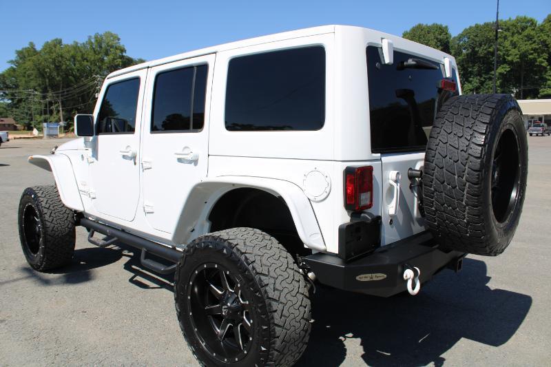Jeep Wrangler Unlimited Sahara 4WD 2012