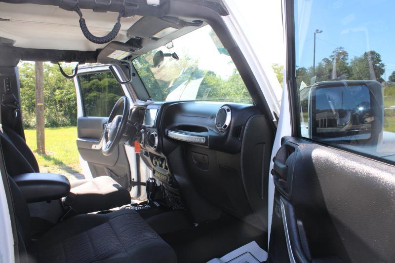 Jeep Wrangler Unlimited Sahara 4WD 2012