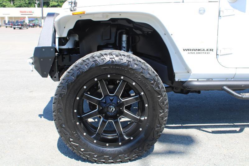 Jeep Wrangler Unlimited Sahara 4WD 2012
