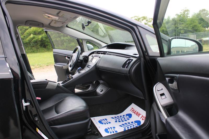 Toyota Prius Persona Series Special Edition 2013