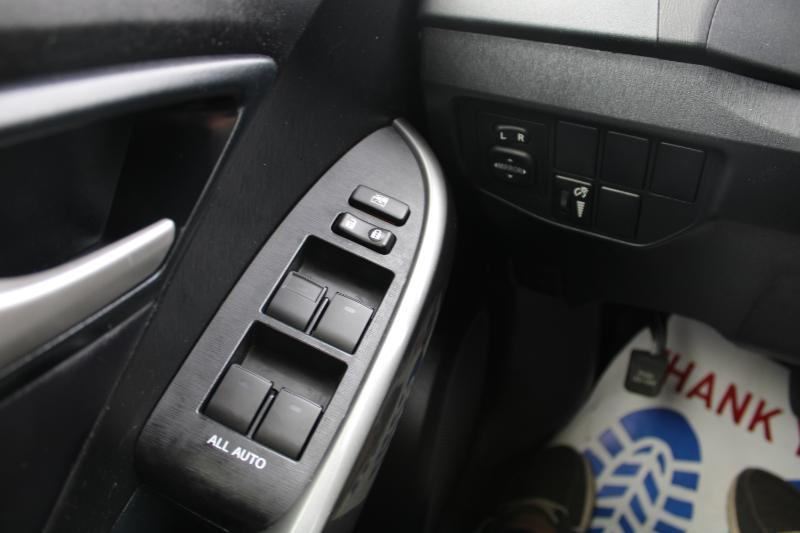 Toyota Prius Persona Series Special Edition 2013