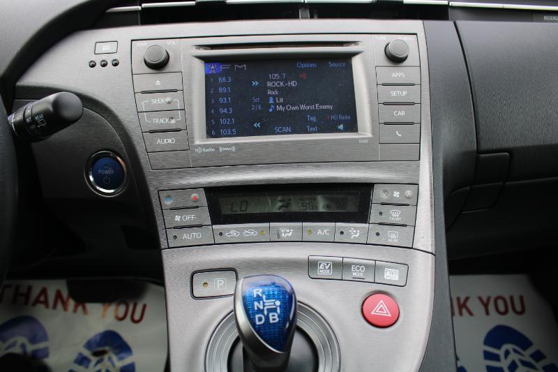 Toyota Prius Persona Series Special Edition 2013