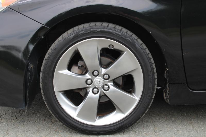 Toyota Prius Persona Series Special Edition 2013