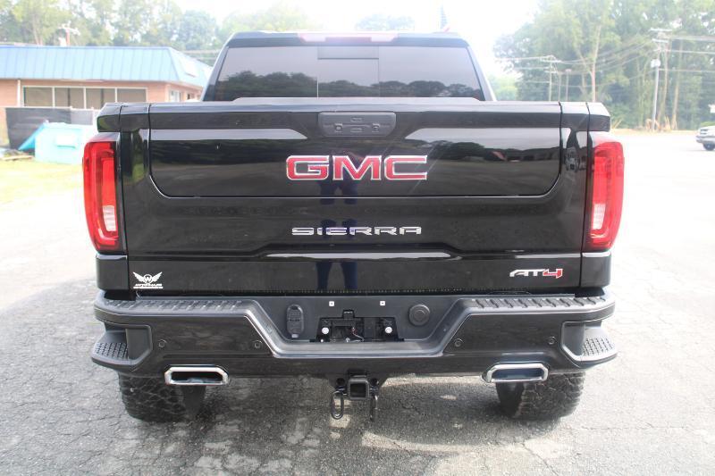 GMC Sierra 1500 AT4 Crew Cab Short Box 4WD 2019