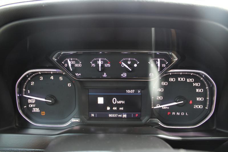 GMC Sierra 1500 AT4 Crew Cab Short Box 4WD 2019