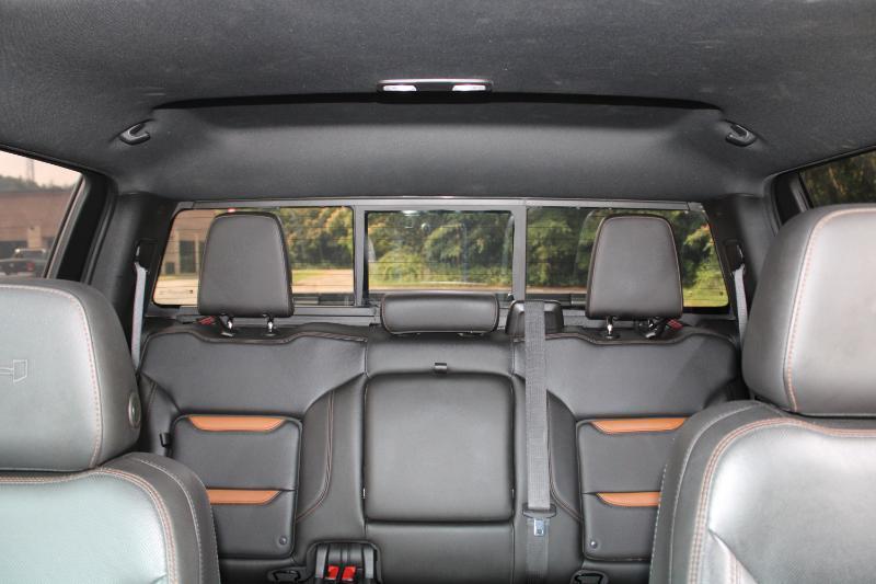 GMC Sierra 1500 AT4 Crew Cab Short Box 4WD 2019