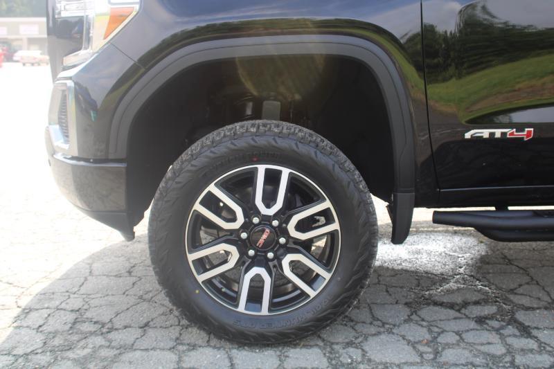 GMC Sierra 1500 AT4 Crew Cab Short Box 4WD 2019