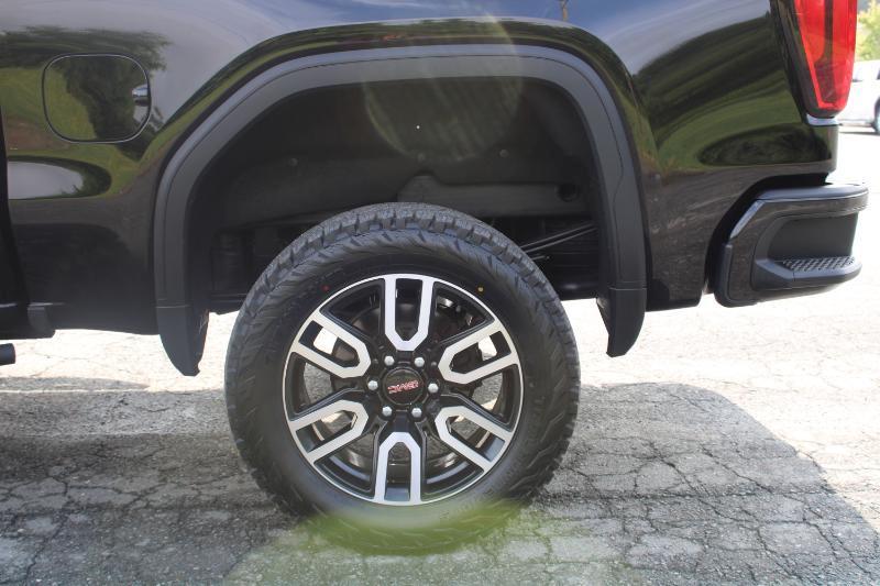 GMC Sierra 1500 AT4 Crew Cab Short Box 4WD 2019