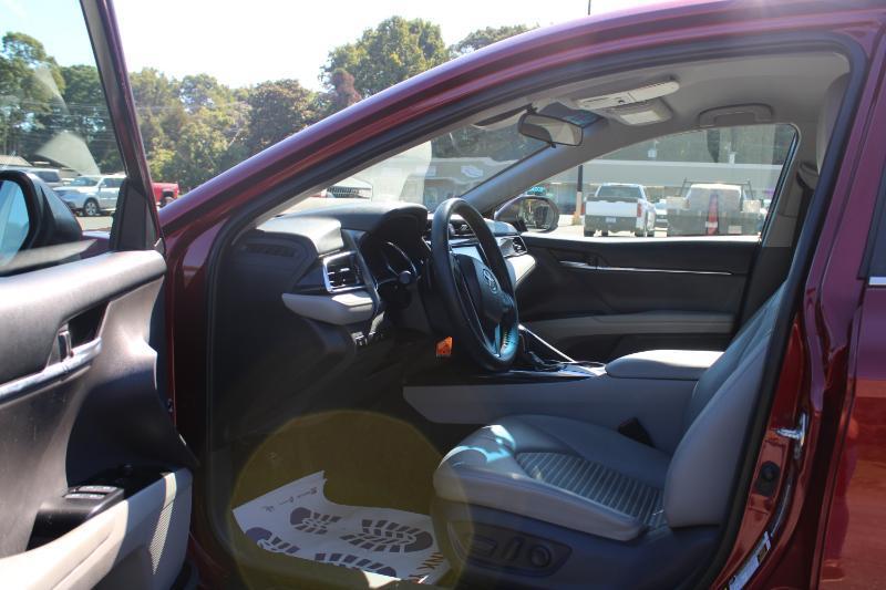 Toyota Camry SE 2018