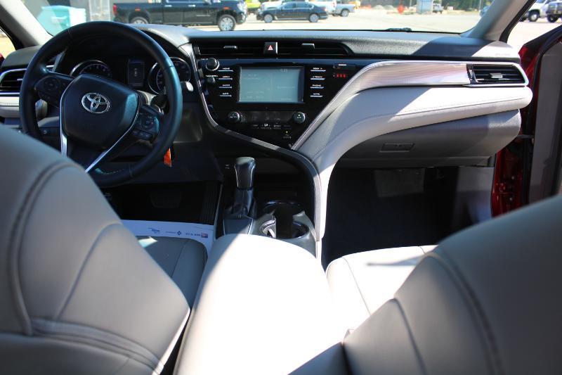 Toyota Camry SE 2018