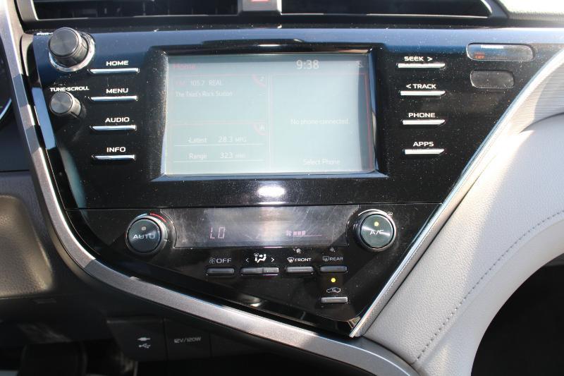 Toyota Camry SE 2018