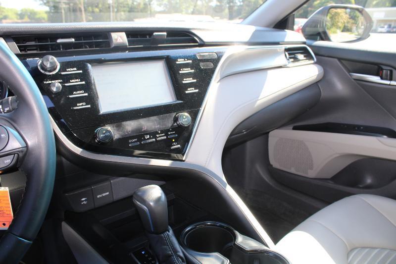 Toyota Camry SE 2018