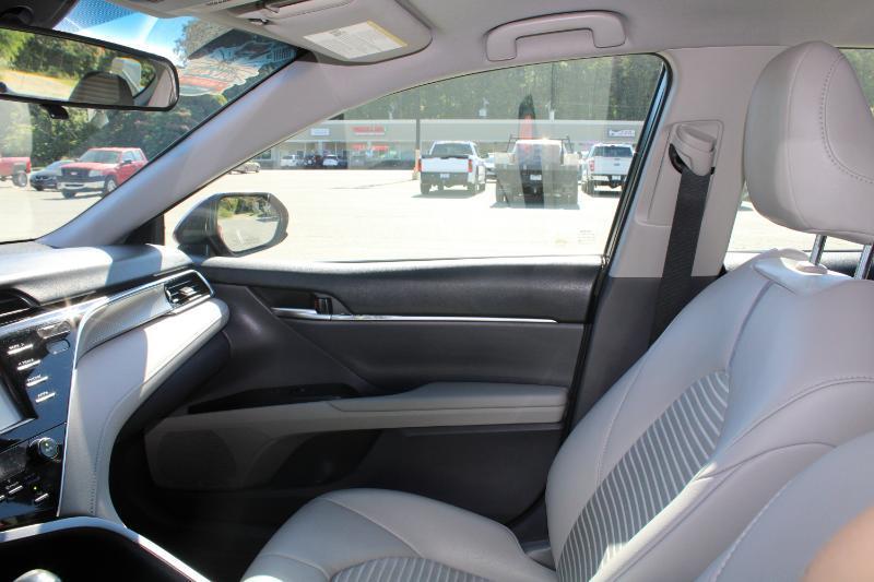 Toyota Camry SE 2018