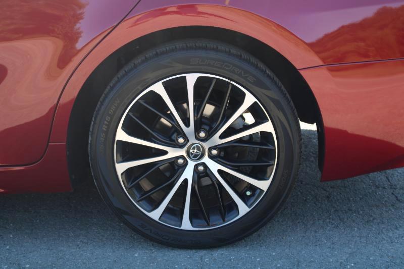 Toyota Camry SE 2018