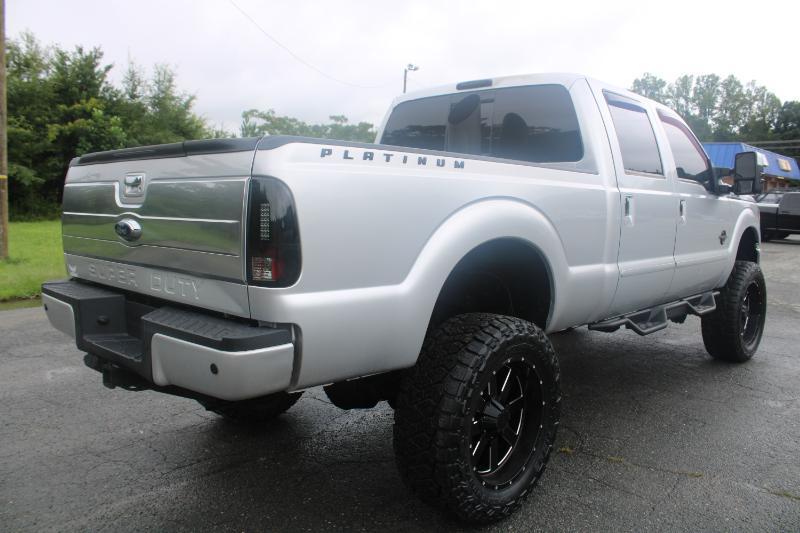 Ford F-350 SD Lariat Crew Cab 4WD 2015