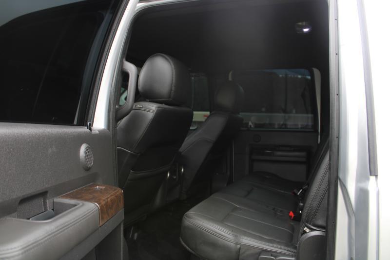 Ford F-350 SD Lariat Crew Cab 4WD 2015