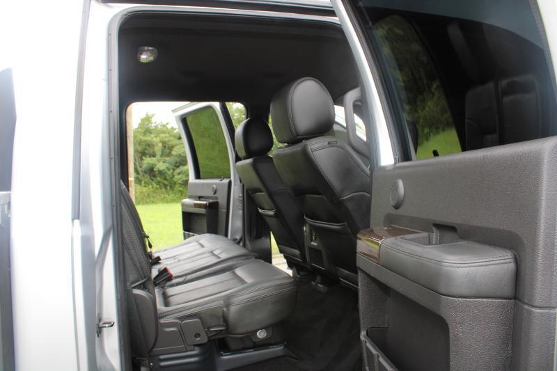 Ford F-350 SD Lariat Crew Cab 4WD 2015