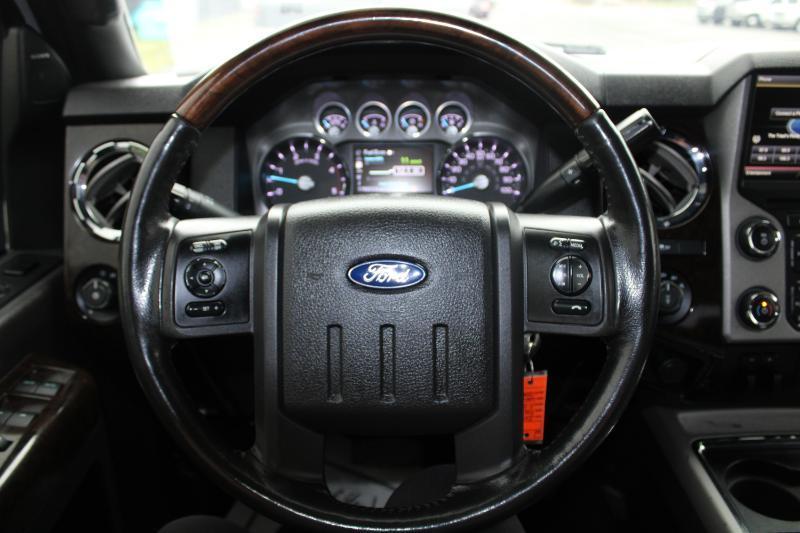 Ford F-350 SD Lariat Crew Cab 4WD 2015
