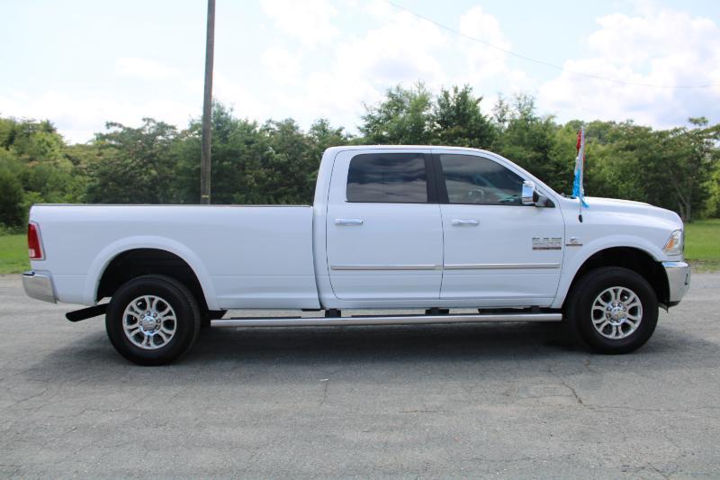 RAM 3500 Laramie Crew Cab LWB 4WD 2018
