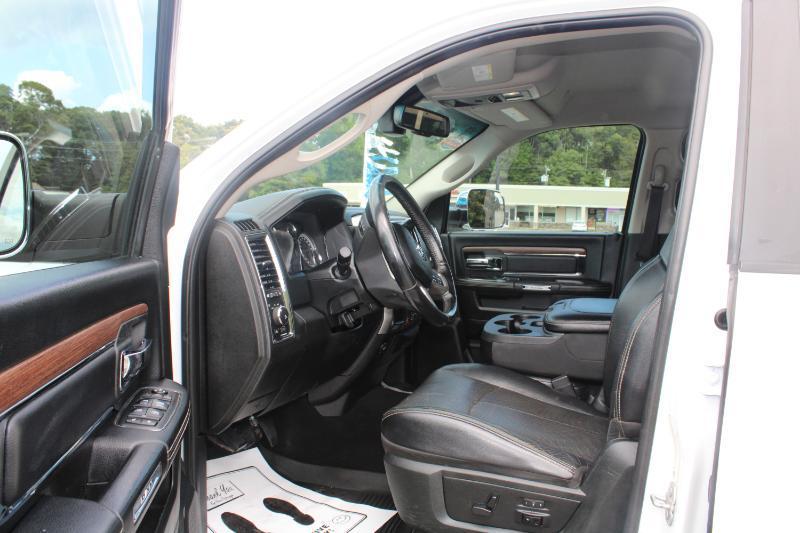 RAM 3500 Laramie Crew Cab LWB 4WD 2018