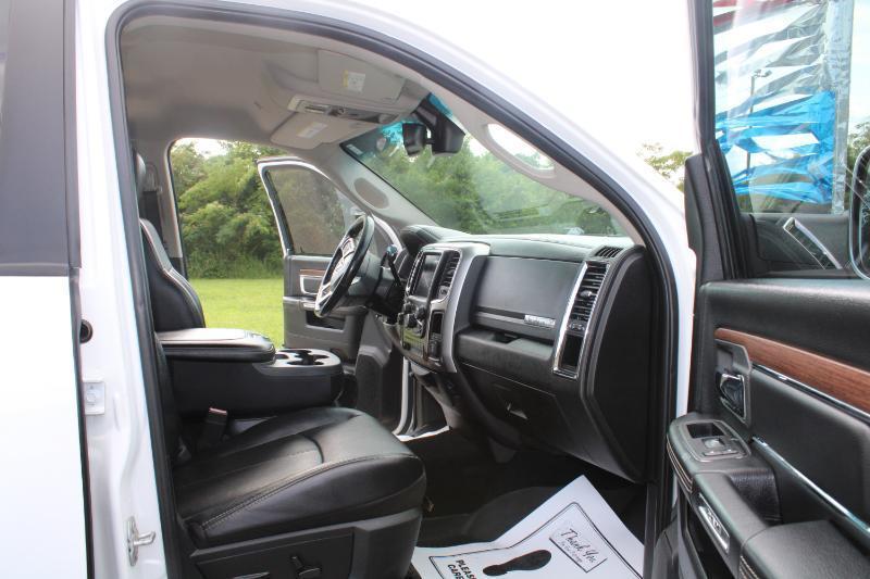 RAM 3500 Laramie Crew Cab LWB 4WD 2018
