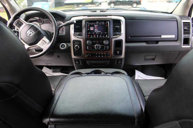 RAM 3500 Laramie Crew Cab LWB 4WD 2018