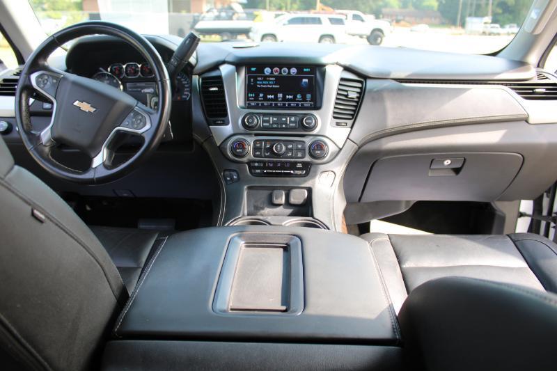 Chevrolet Suburban LT 4WD 2017