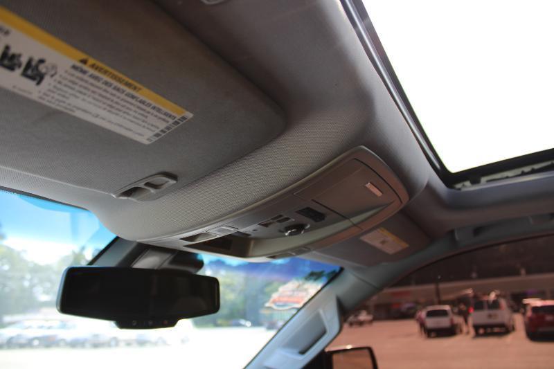 Chevrolet Suburban LT 4WD 2017