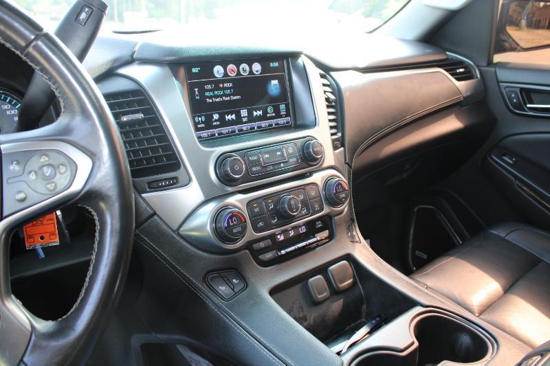 Chevrolet Suburban LT 4WD 2017