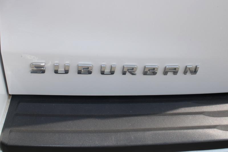 Chevrolet Suburban LT 4WD 2017
