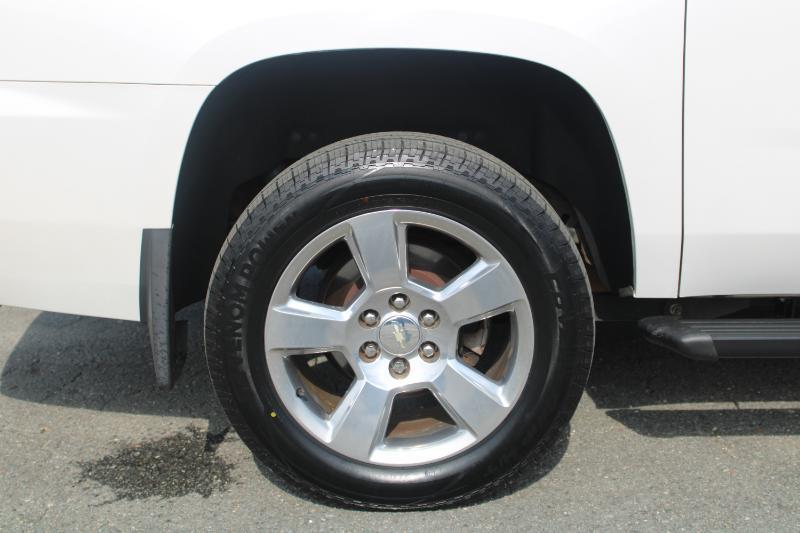 Chevrolet Suburban LT 4WD 2017