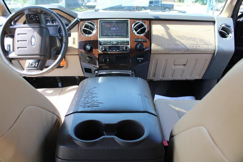 Ford F-250 SD Lariat Crew Cab 4WD 2012