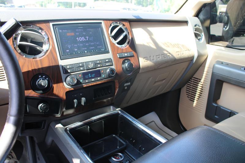 Ford F-250 SD Lariat Crew Cab 4WD 2012