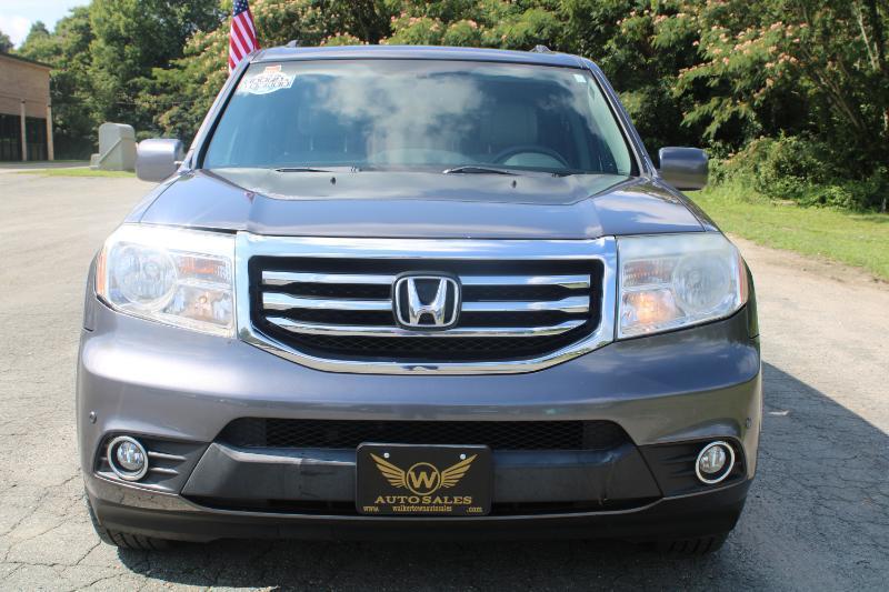 Honda Pilot Touring 4WD 5-Spd AT with DVD 2014