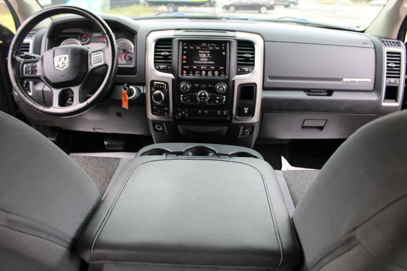 RAM 1500 SLT Crew Cab LWB 4WD 2017