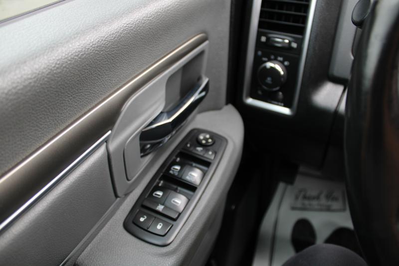 RAM 1500 SLT Crew Cab LWB 4WD 2017
