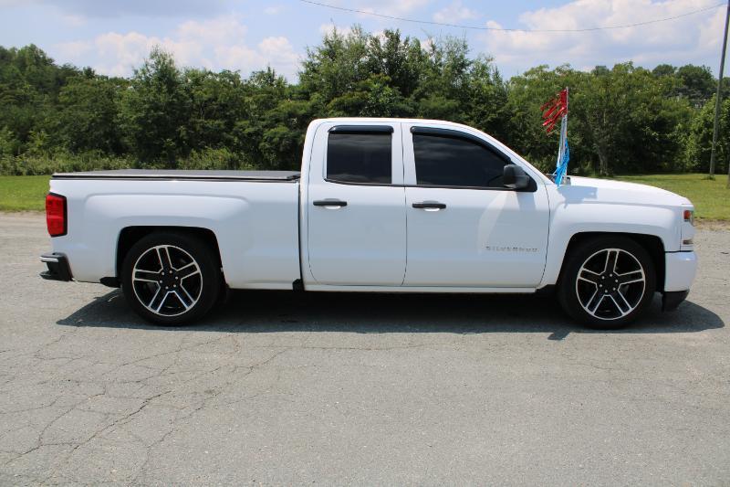 Chevrolet Silverado 1500 Custom Double Cab 4WD 2017