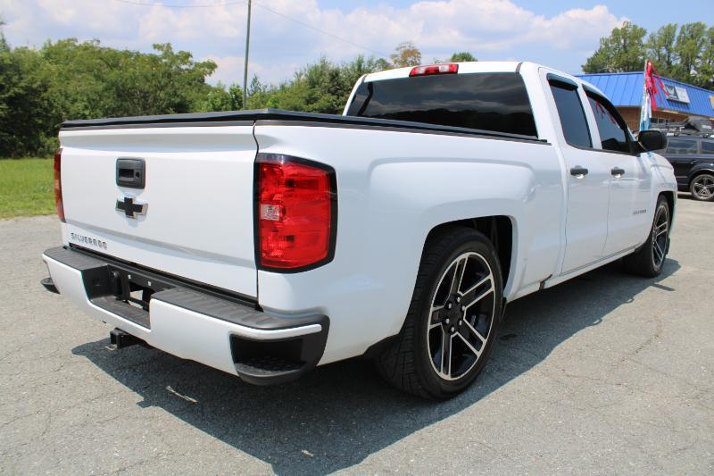 Chevrolet Silverado 1500 Custom Double Cab 4WD 2017