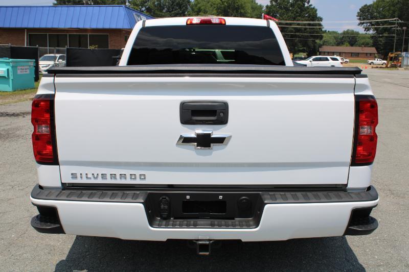 Chevrolet Silverado 1500 Custom Double Cab 4WD 2017