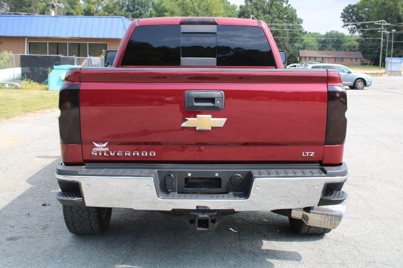 Chevrolet Silverado 2500HD LTZ Crew Cab 4WD 2015