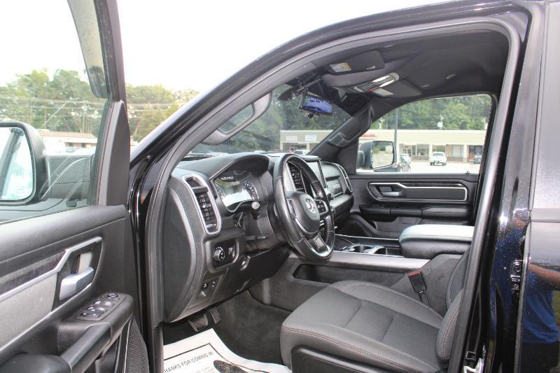 RAM 1500 Big Horn Crew Cab SWB 4WD 2022