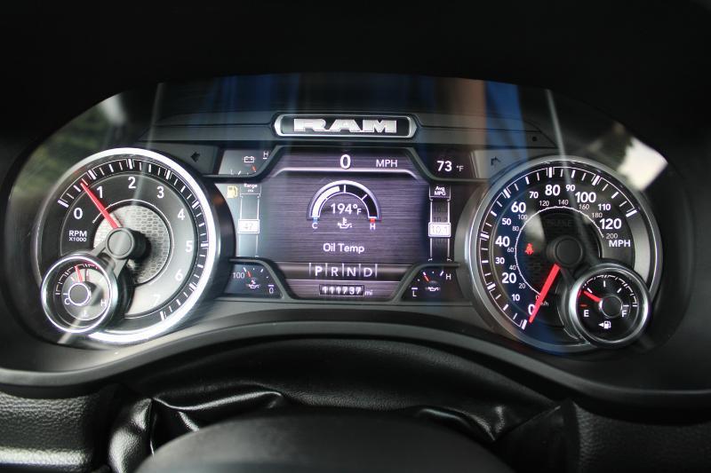 RAM 1500 Big Horn Crew Cab SWB 4WD 2022