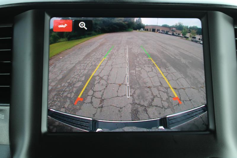 RAM 1500 Big Horn Crew Cab SWB 4WD 2022