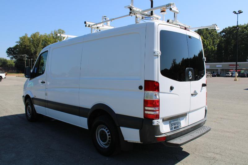 Mercedes-Benz Sprinter 2500 High Roof 144-in. WB 2012